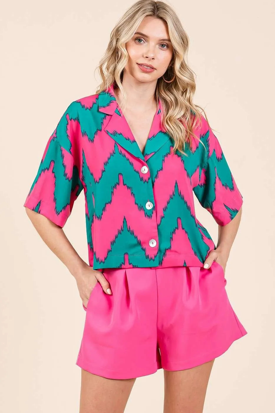 Mittoshop Chevron Print Short Sleeve Crop Shirt FUCHSIA GREEN
