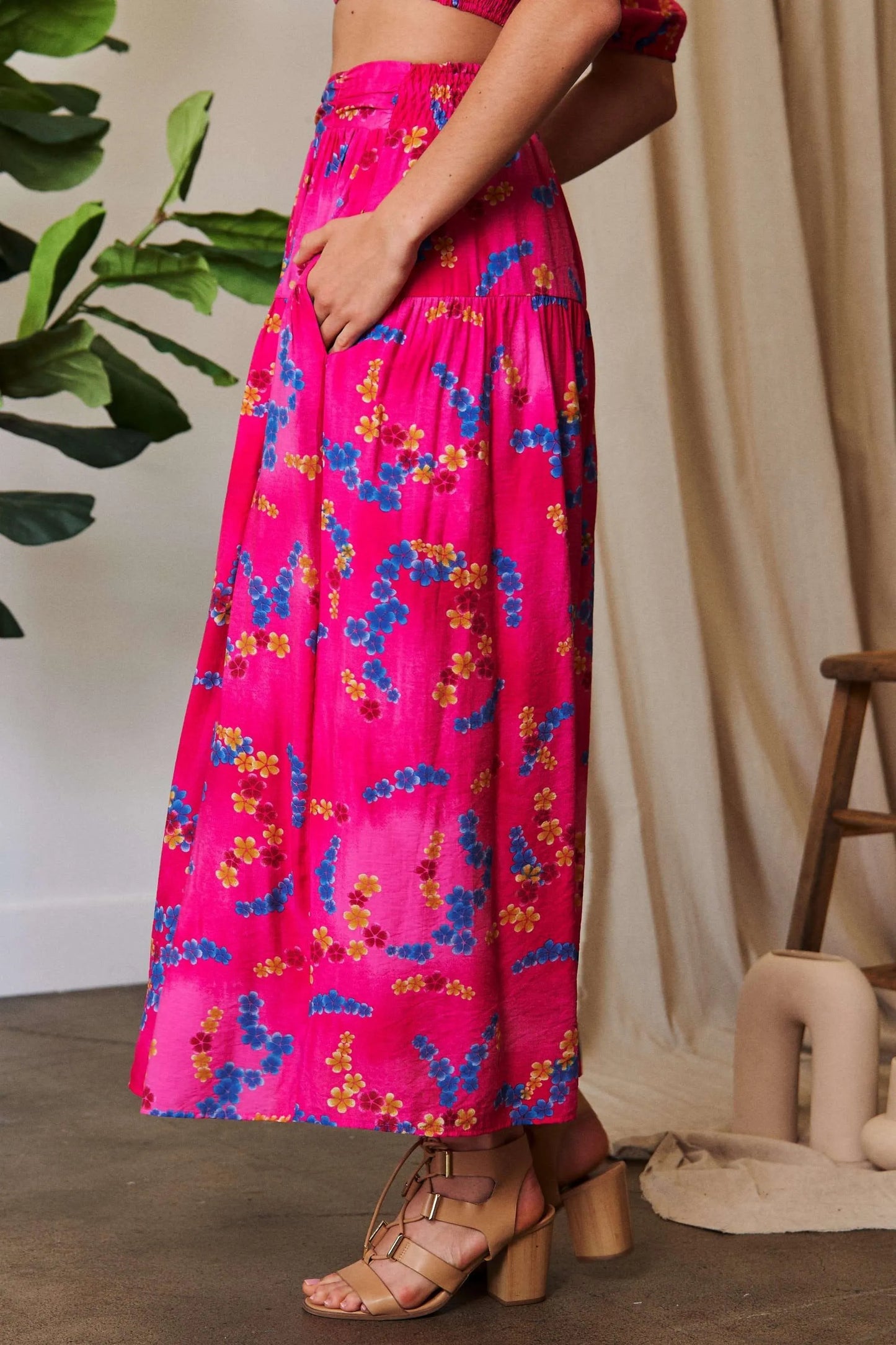 Davi & Dani Printed Smocking Waistband Ruffled Maxi Skirt