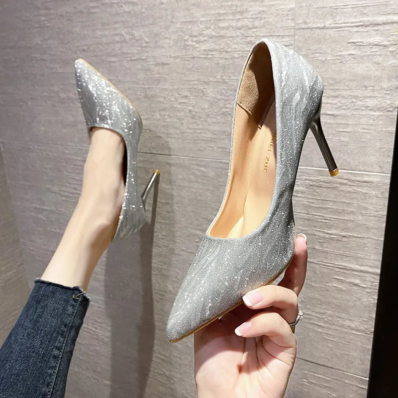 Round Toe Kitten Heels Pumps