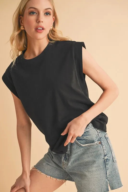 Aemi+Co Solid Color Round Neck Sleeveless Top