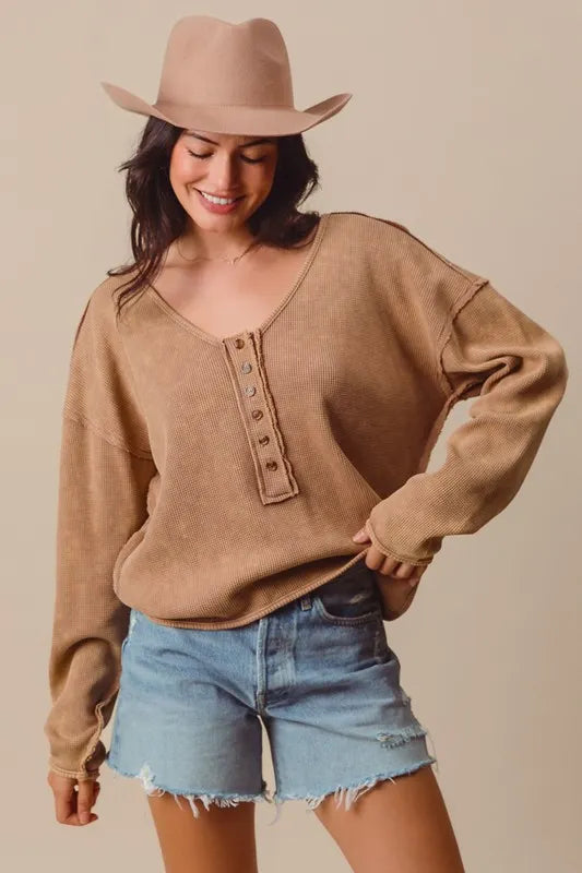 SO ME Frayed Cut Mineral Washed Deep V Neck Waffle Top COFFEE