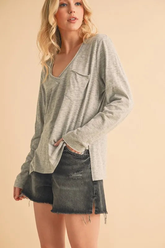 Aemi+Co V-Neck Long Sleeve Top