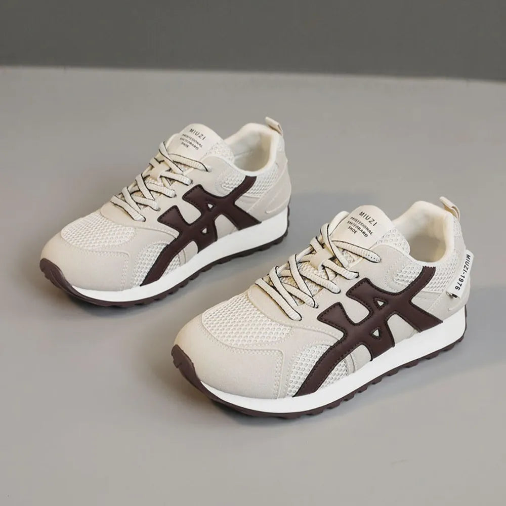 Contrast Mesh Round Toe Athletic