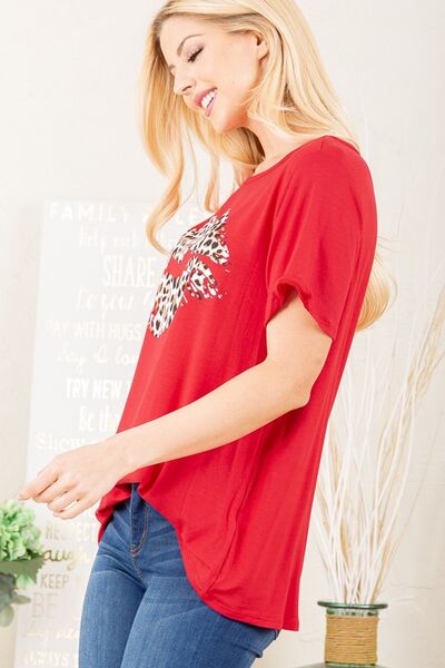 Heimish Full Size Leopard Lip Round Neck Short Sleeve T-Shirt Plus Size