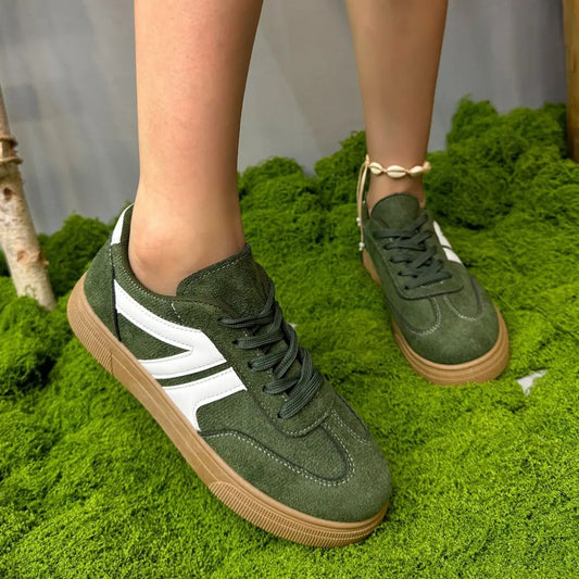 Lace Up Round Toe Contrast Sneakers Green