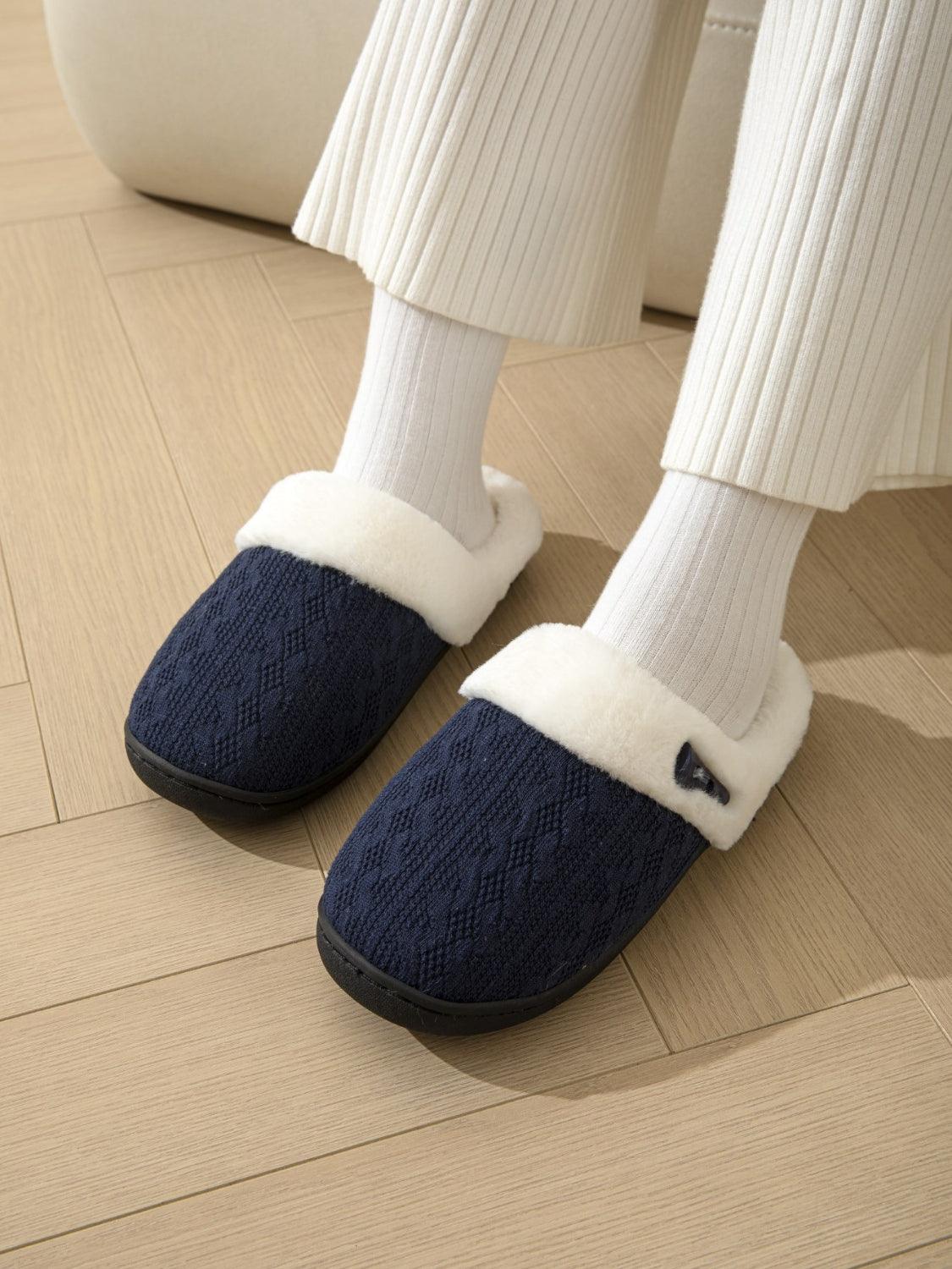 Horn Buckle Furry Texture Flat Slippers Dark Navy