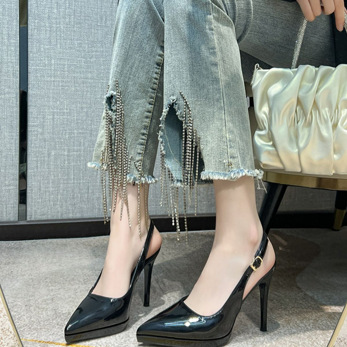 Point Toe Stiletto Slingback Pumps Black