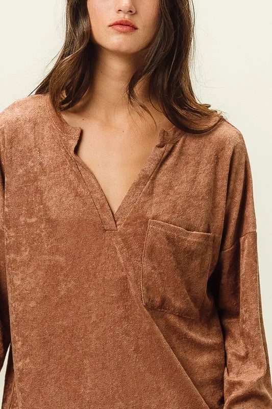 BiBi Loop Terry Solid V Neck Pocket Top