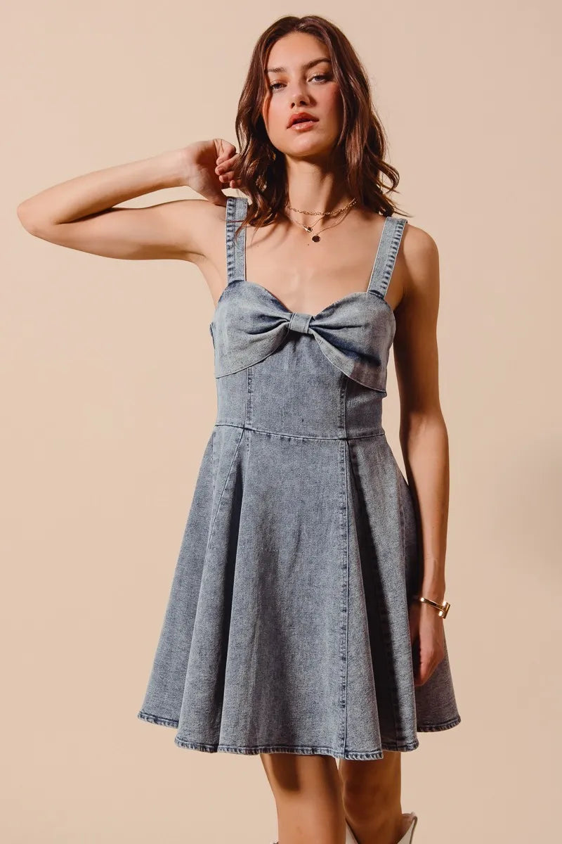 SO ME Mineral Washed Bow Ribbon Denim Flare Dress DENIM