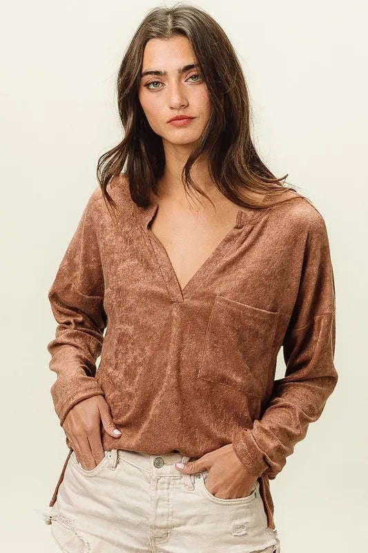 BiBi Loop Terry Solid V Neck Pocket Top