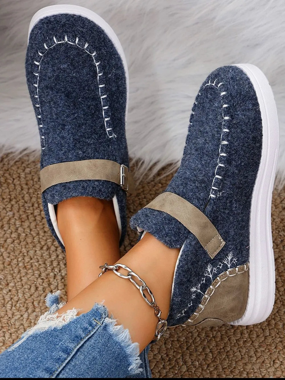 Contrast Round Toe Buckle Sneakers Dusty Blue