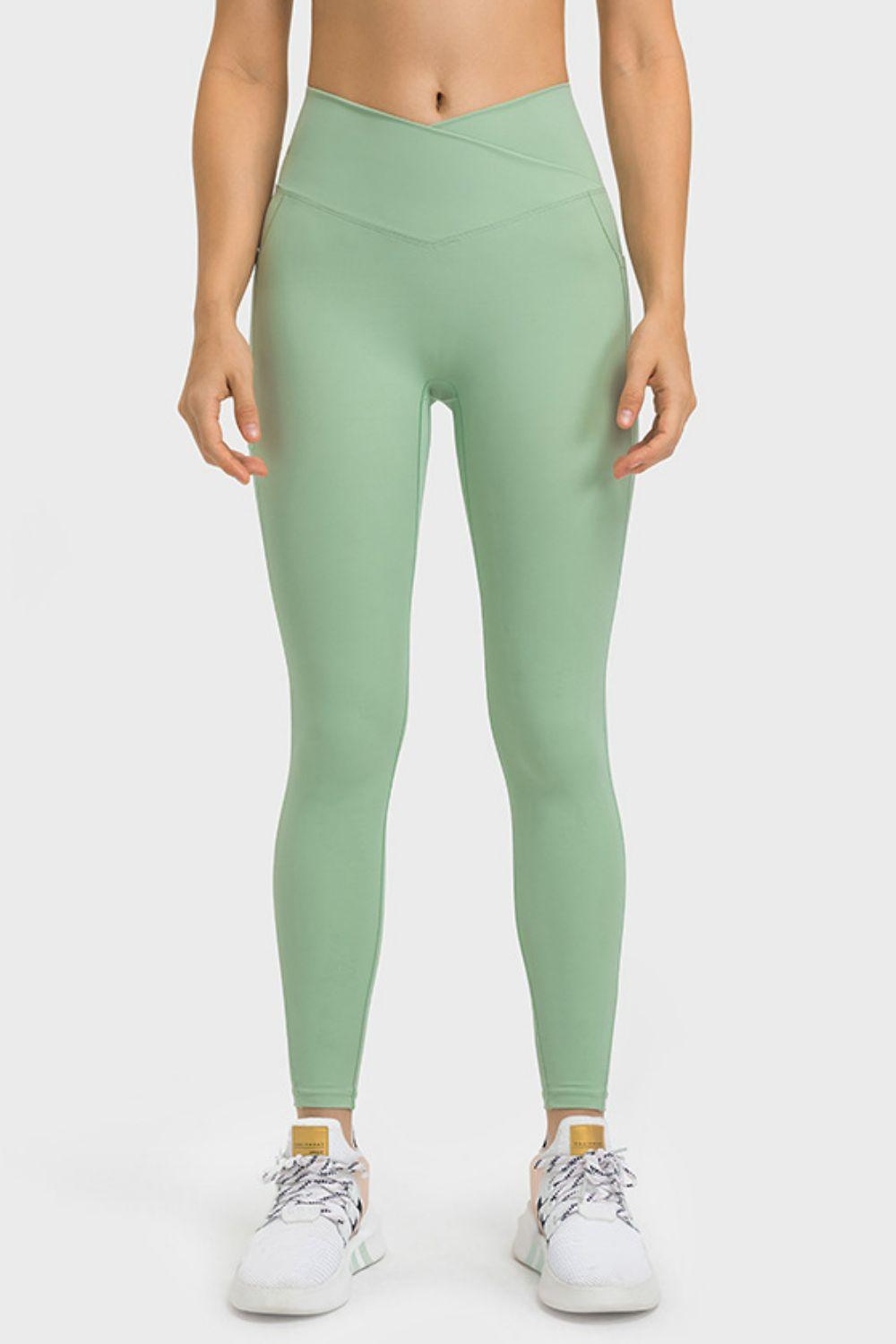 Millennia V-Waist Yoga Leggings with Pockets Mint
