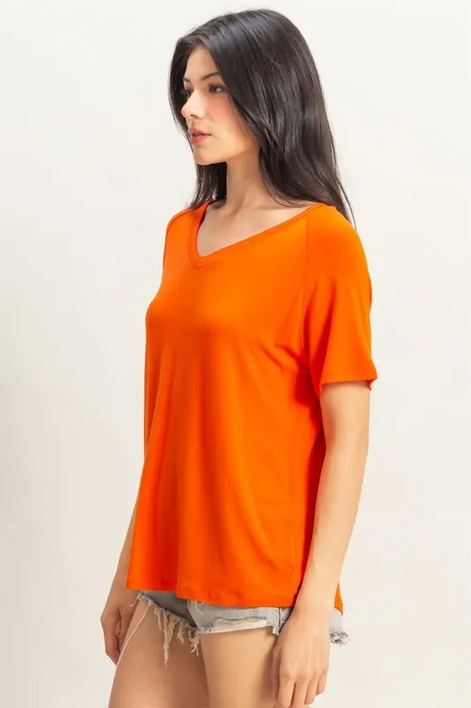 HYFVE Oversized V-Neck Relaxed Tee