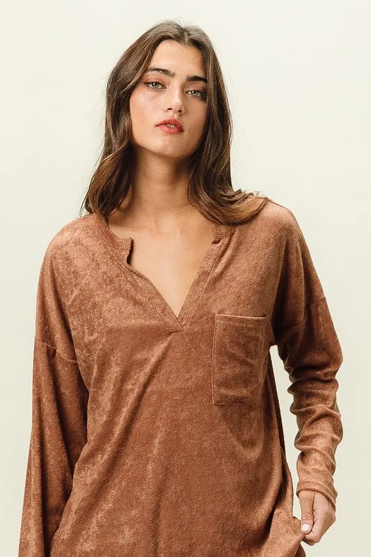 BiBi Loop Terry Solid V Neck Pocket Top