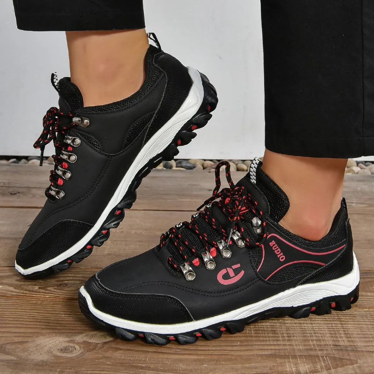 Round Toe Flats Athletic Black