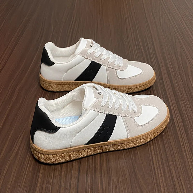 Contrast Flat Sneakers Black