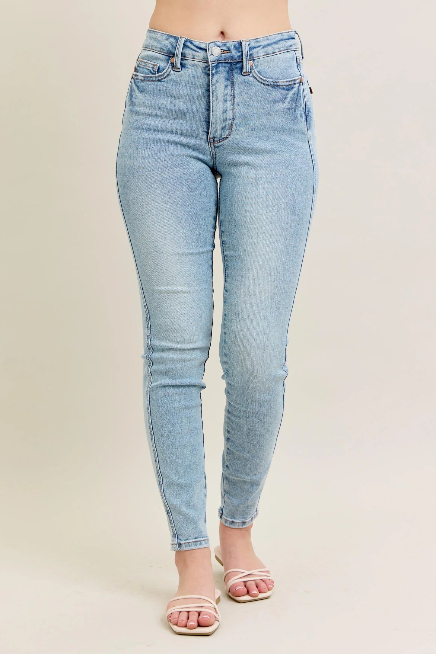 Judy Blue Full Size Mr Tummy Control Vintage Wash Skinny Jeans Plus Size Light
