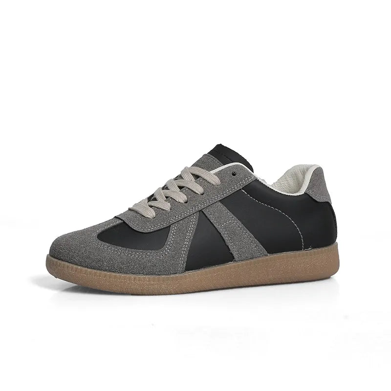 Lace Up Round Toe Sneakers Black
