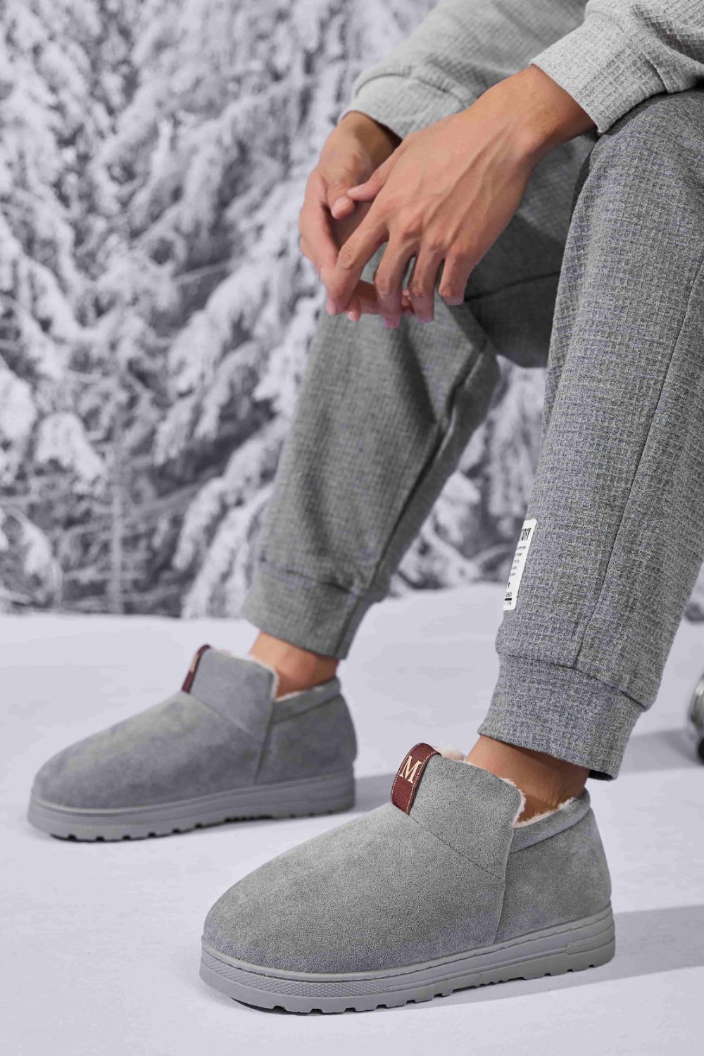 Letter M Suede Round Toe Slippers Gray