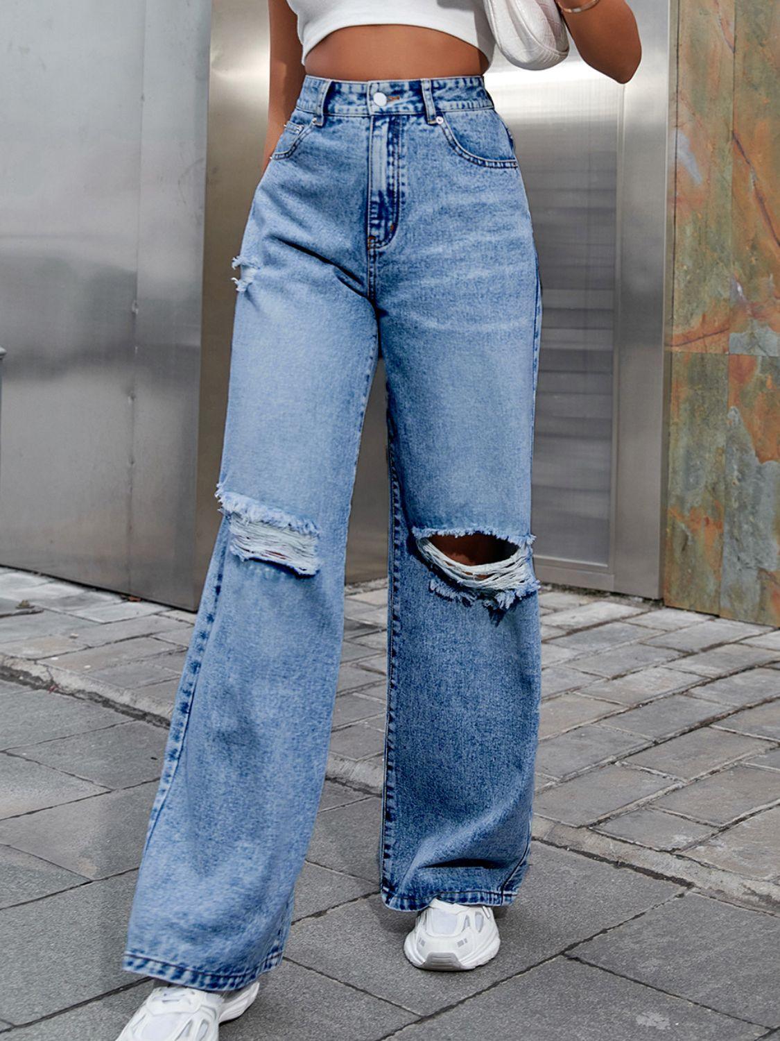 Distressed Wide Leg Jeans with Pockets Medium