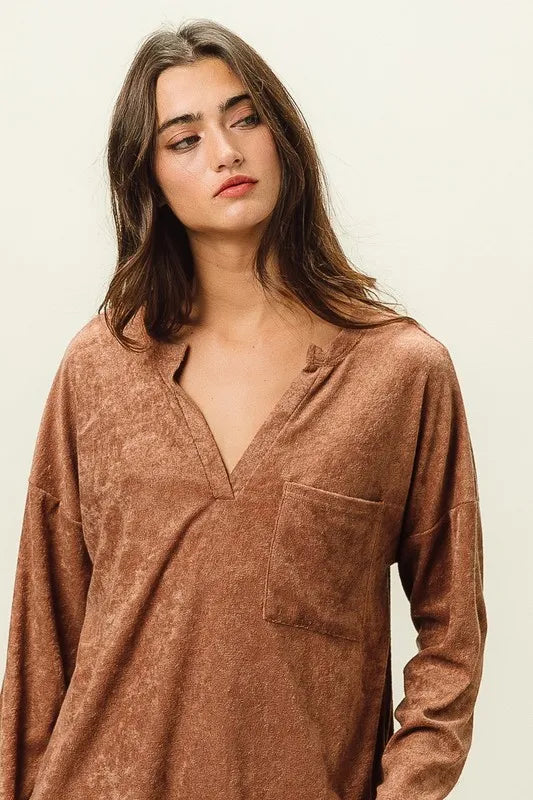 BiBi Loop Terry Solid V Neck Pocket Top