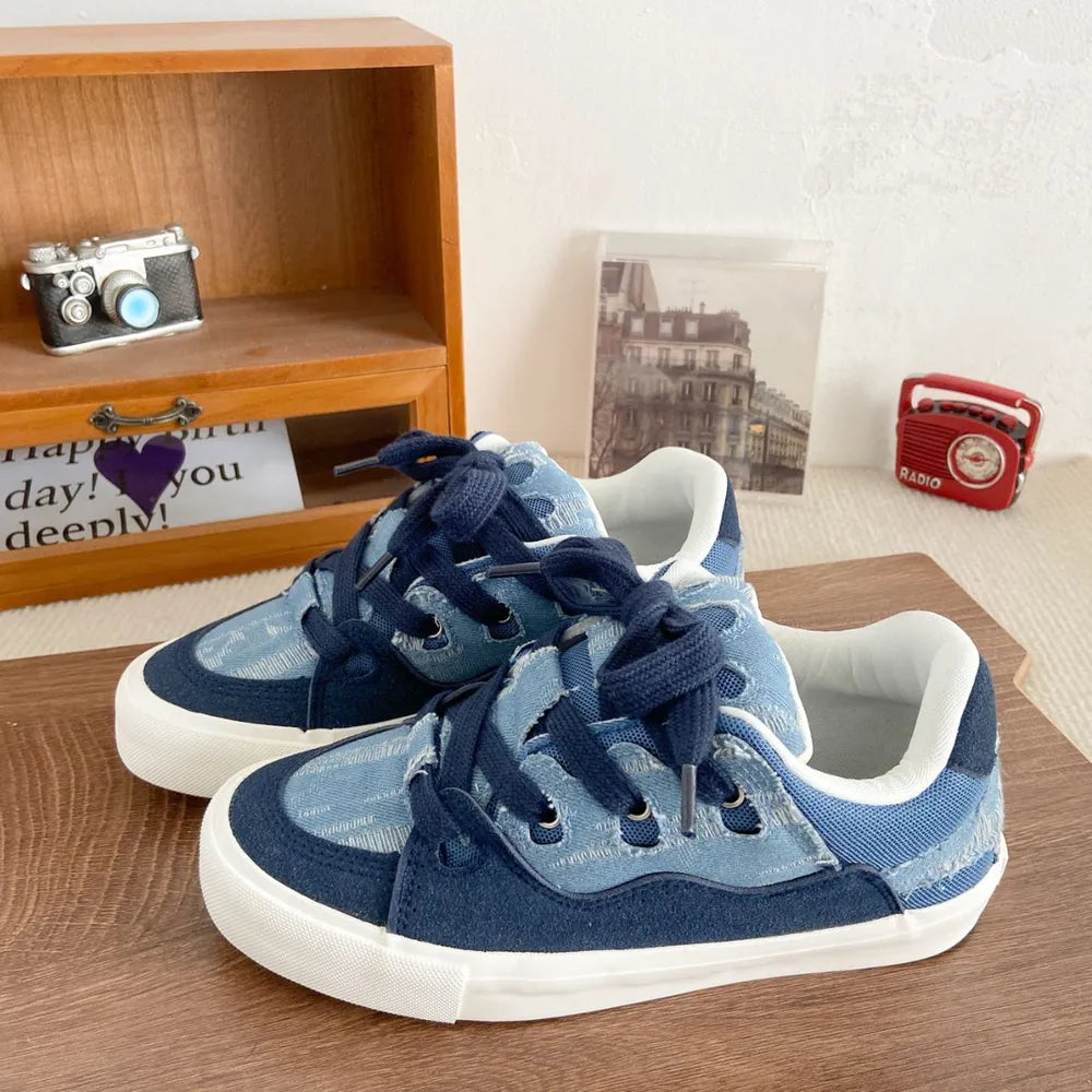 Contrast Lace Up Round Toe Flats Sneakers Blue