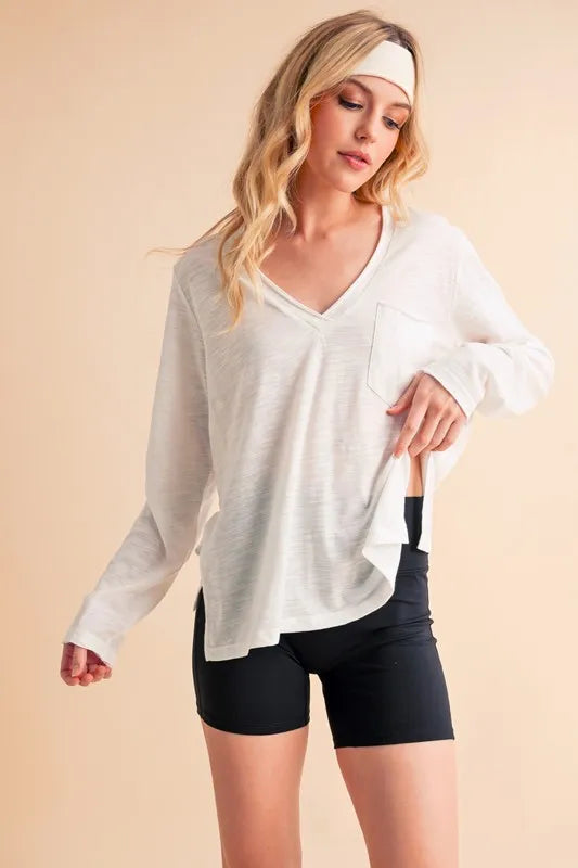 Aemi+Co V-Neck Long Sleeve Top