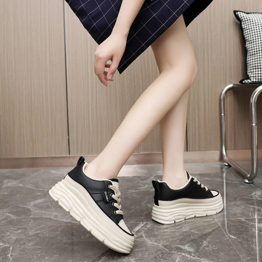 Lace Up Round Toe Platform Sneakers Black