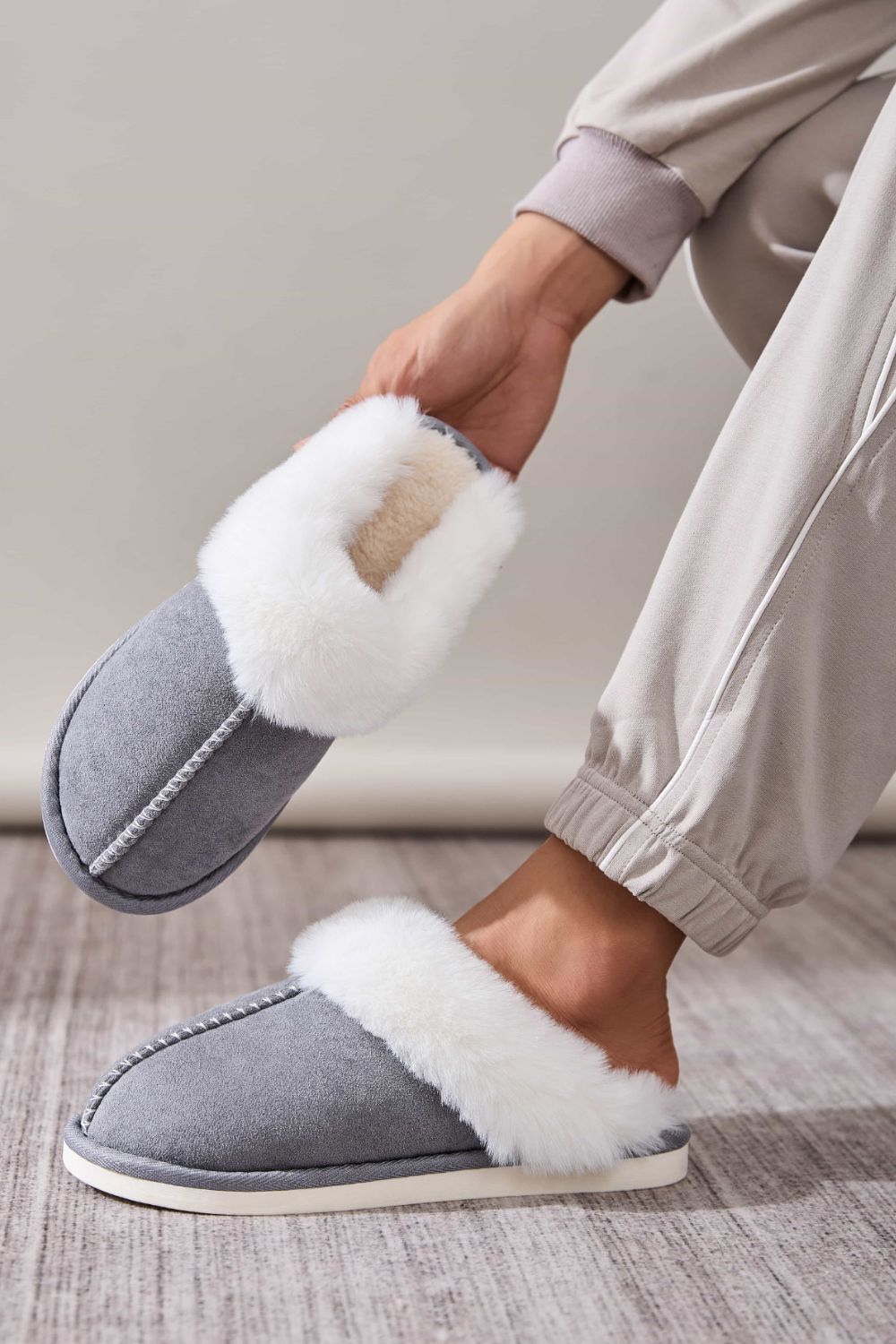 Faux Fur Round Toe Slippers Dark Gray