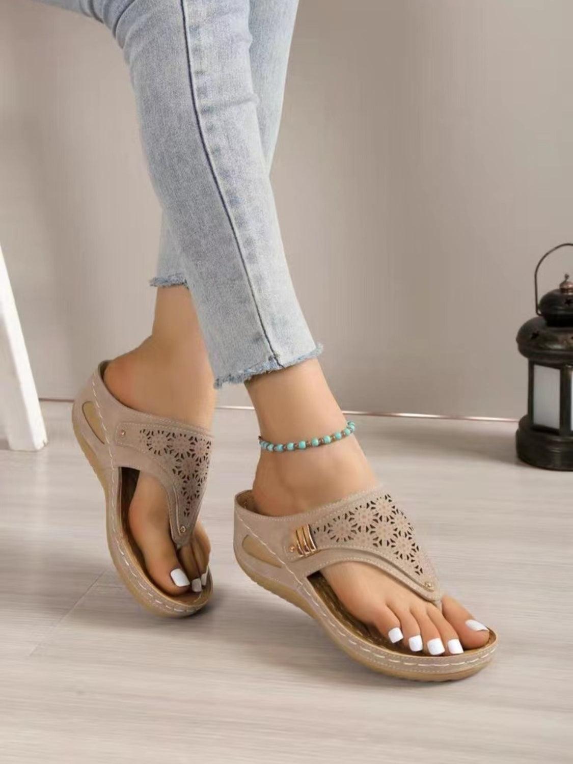 Cutout Toe Post PVC Sandals Khaki