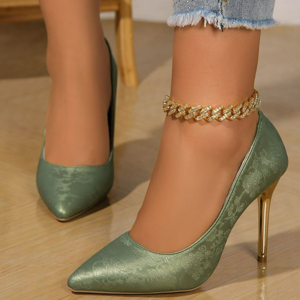 Point Toe Stiletto Pumps Green
