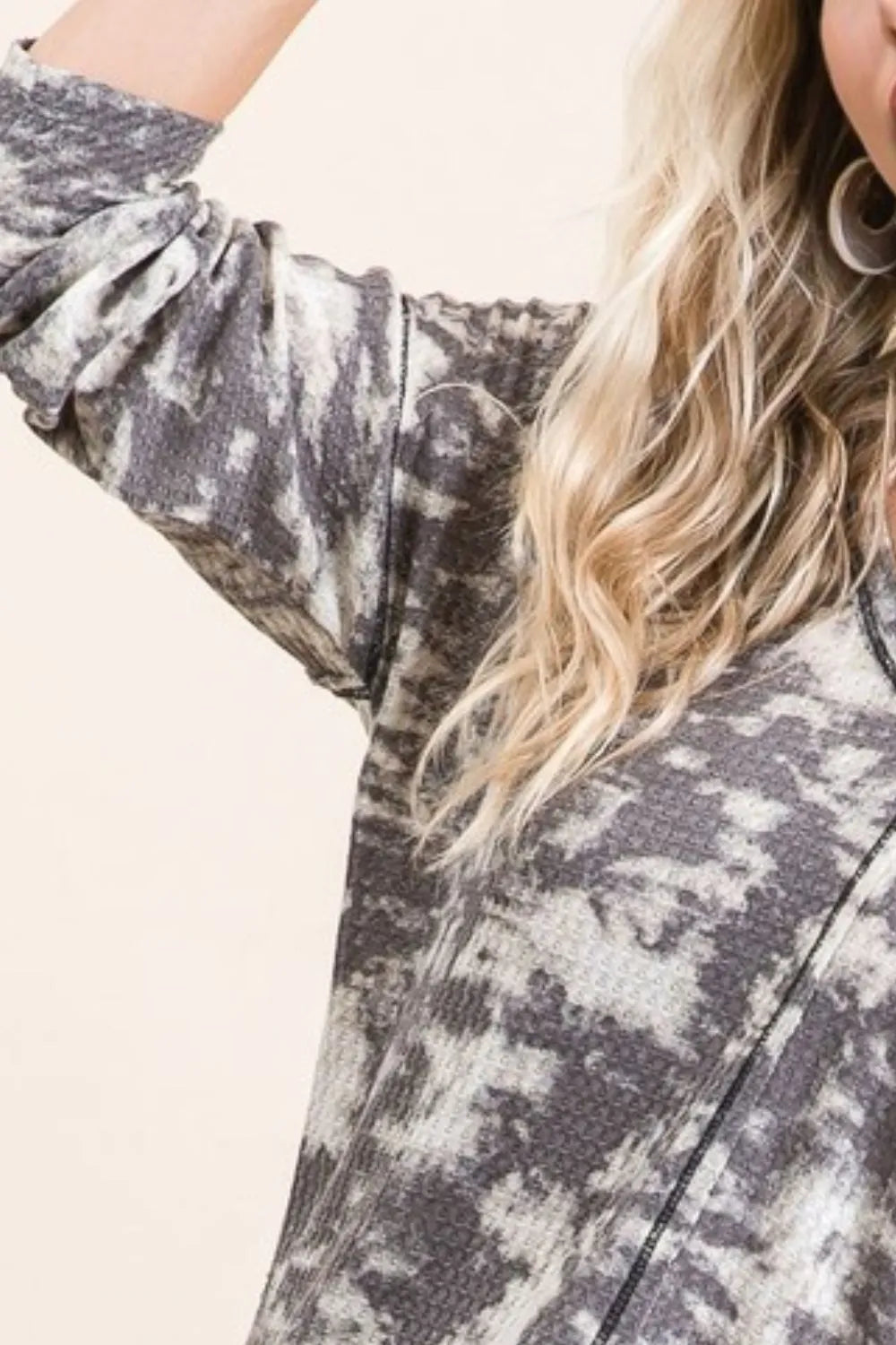 BiBi Tie Dye Print Waffle V Neck Top with Contrast