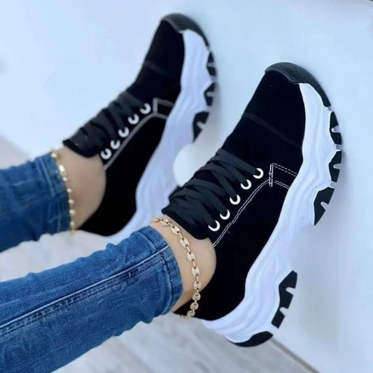 Lace-Up Round Neck Platform Sneakers Black