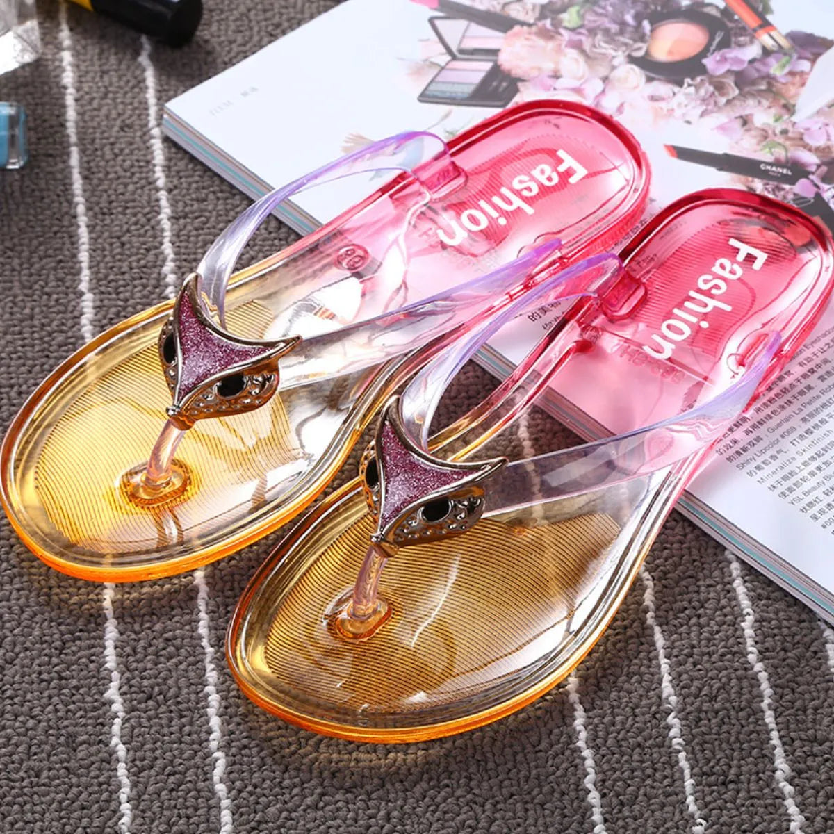 Toe Post Flats Slippers Gold