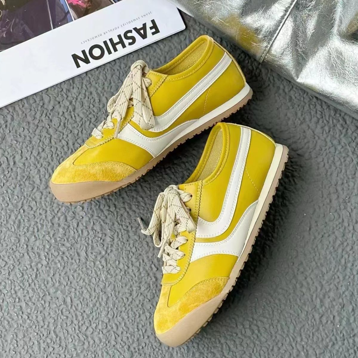 Contrast Line Detail Flats Athletic Yellow