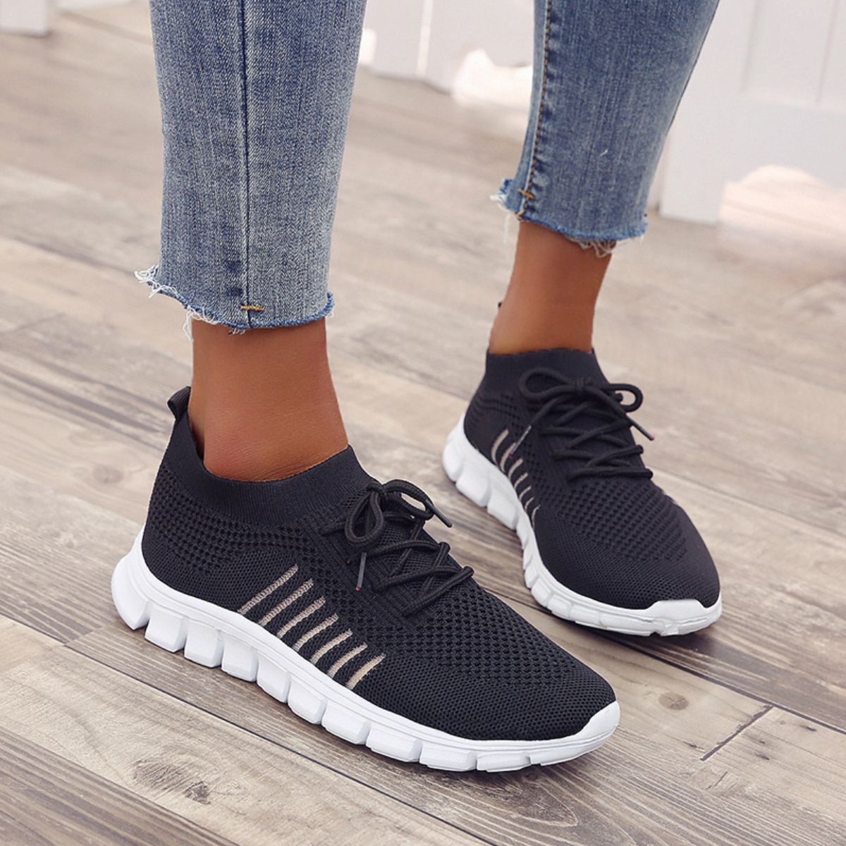 Breathable Mesh Round Toe Lace Up Athletic Black