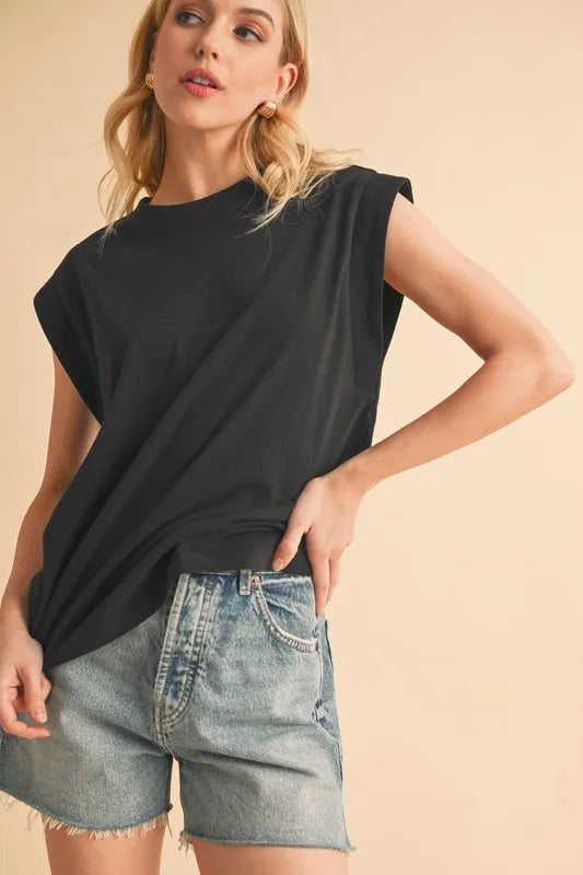 Aemi+Co Solid Color Round Neck Sleeveless Top