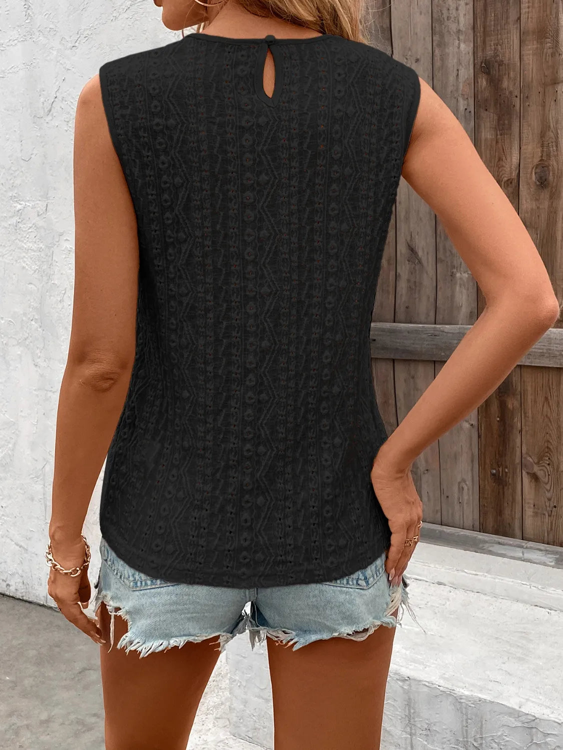 Lace Detail Eyelet Round Neck Tank