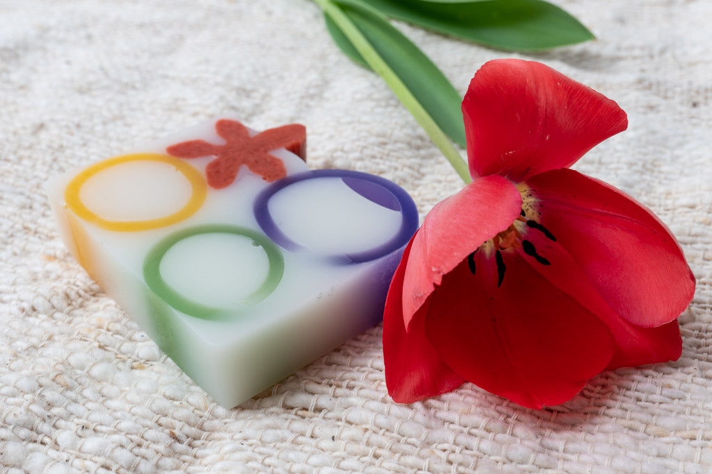 ZINNIA & GARDENIA SOAP SLICE 5.5 oz.
