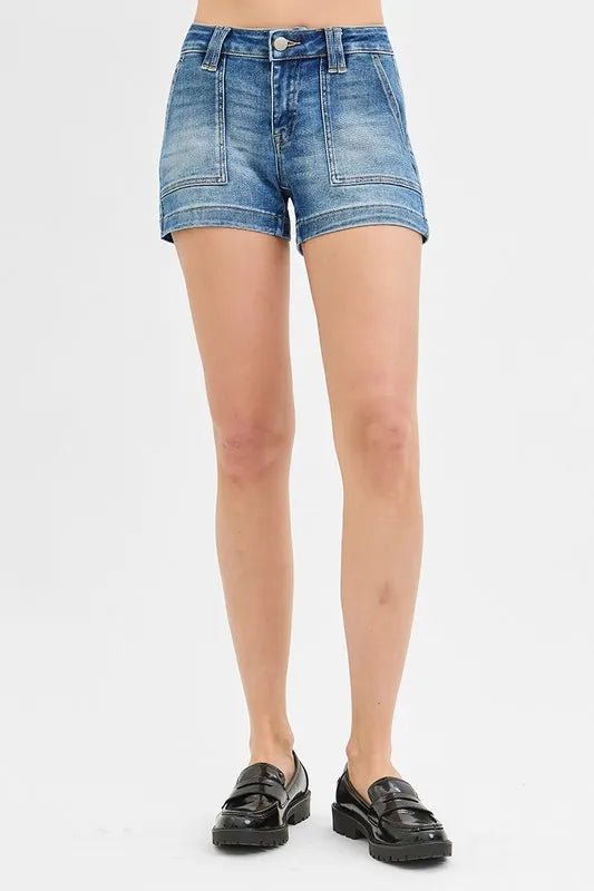 RISEN Low Rise Patched Pocket Shorts MEDIUM