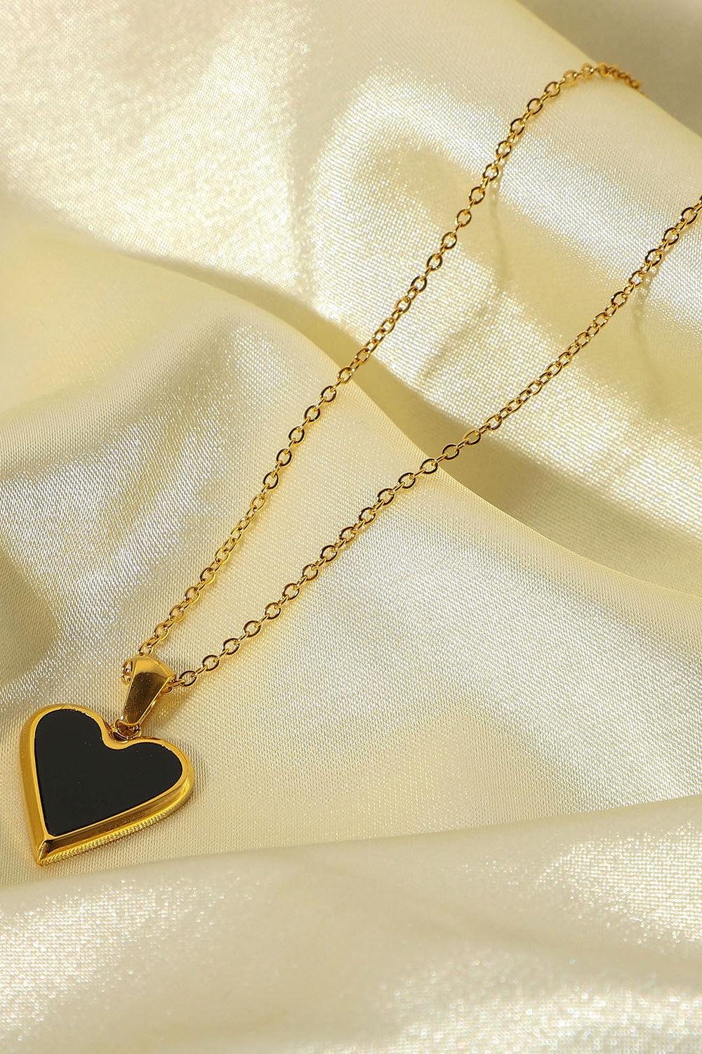 Bordered Heart Chain Necklace Black One Size