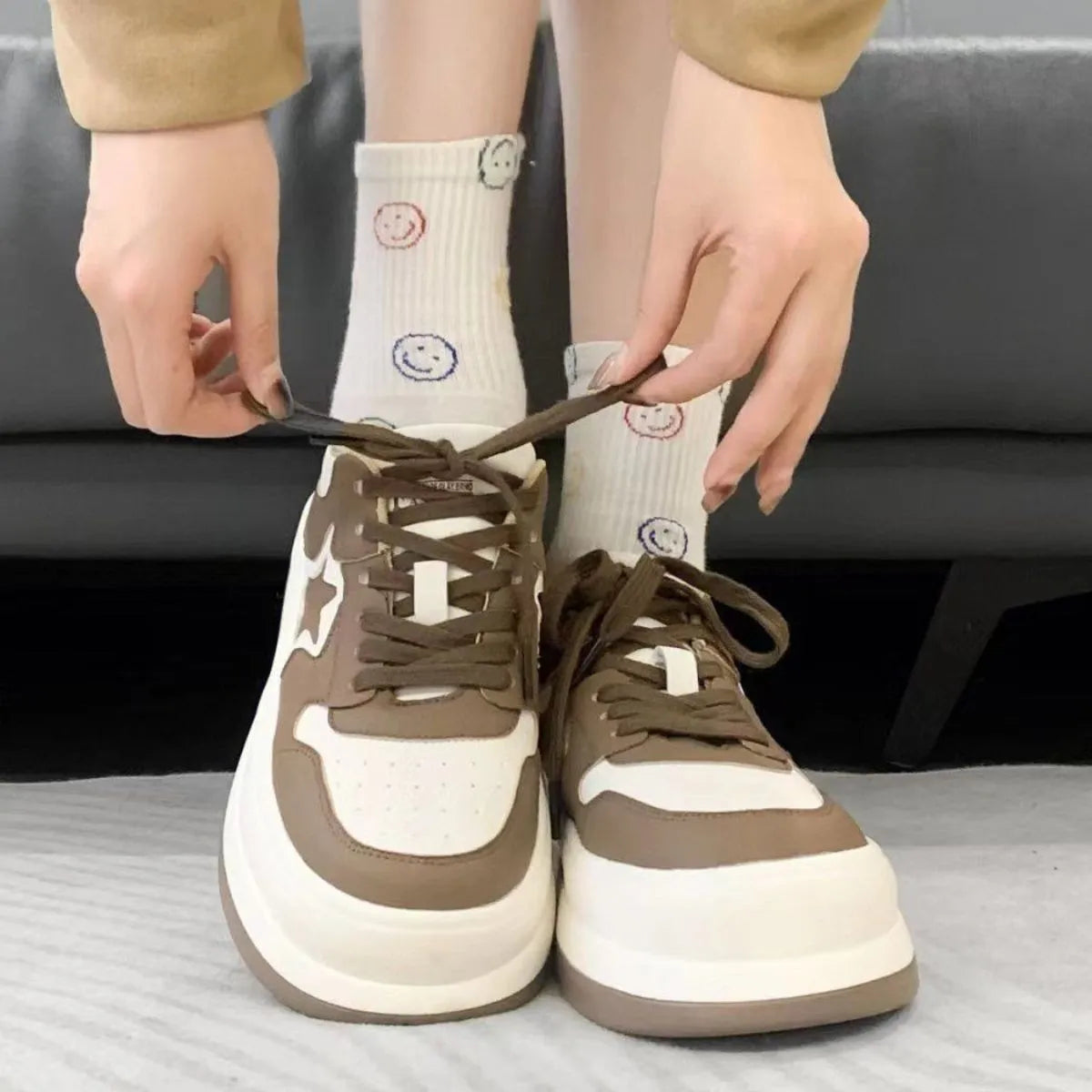 Round Toe Platform Sneakers Khaki