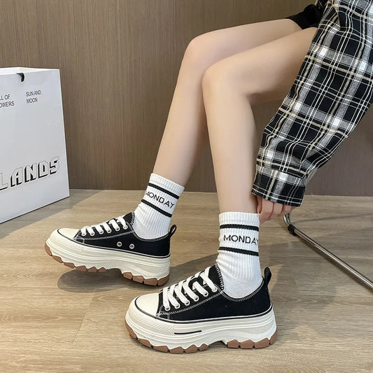 Round Toe Platform Canvas Sneakers Black