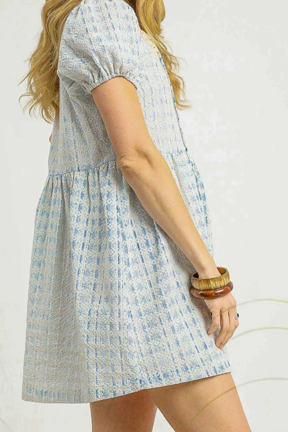 Umgee Lace Detail Short Puff Sleeve Mini Dress