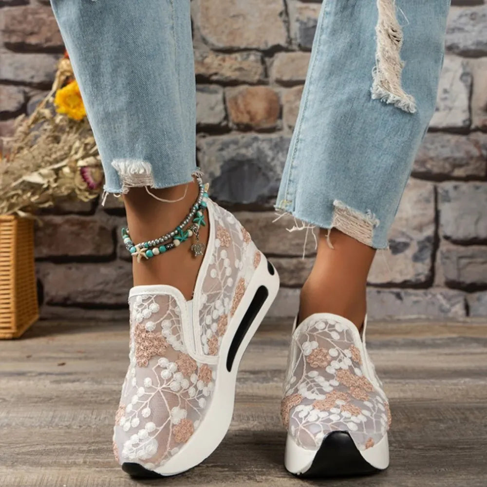 Round Toe Platform Sneakers Pale Blush