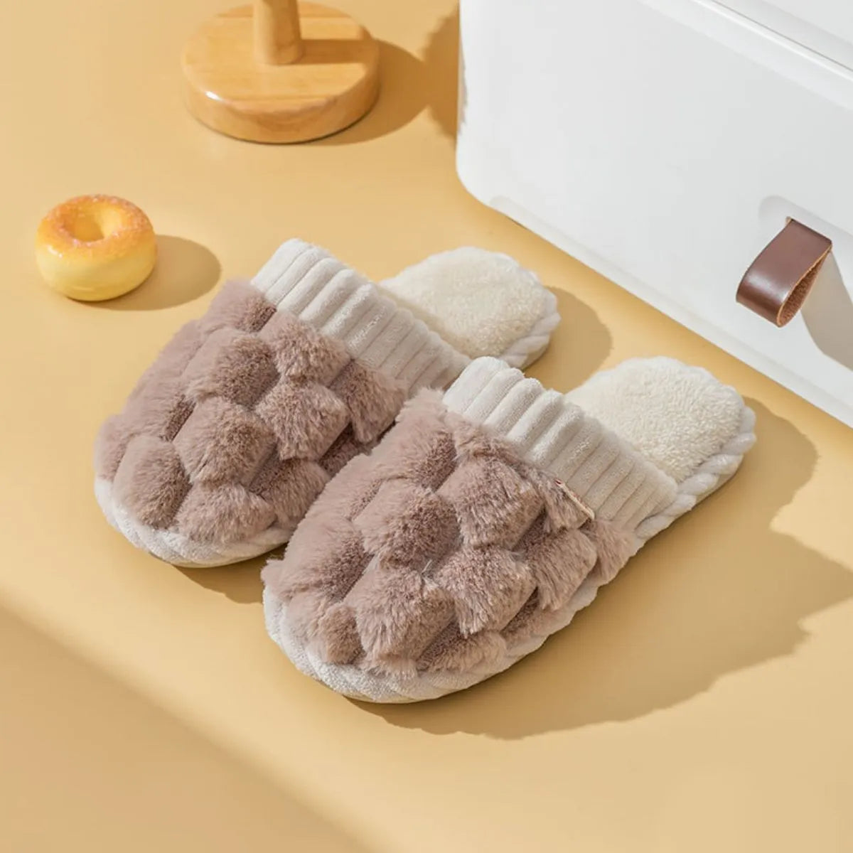 Round Toe Flats Slippers Brown