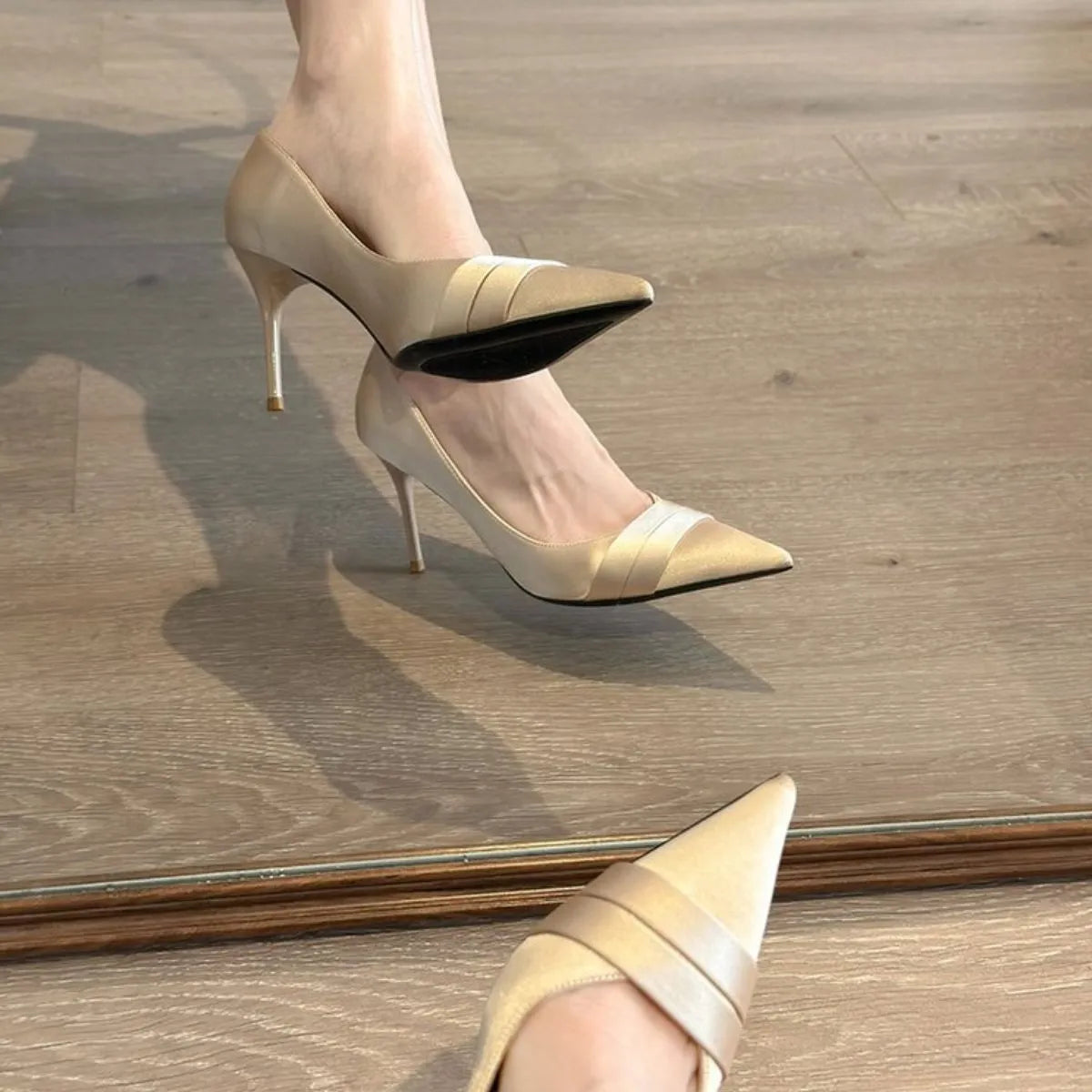 Point Toe Stiletto Pumps Gold