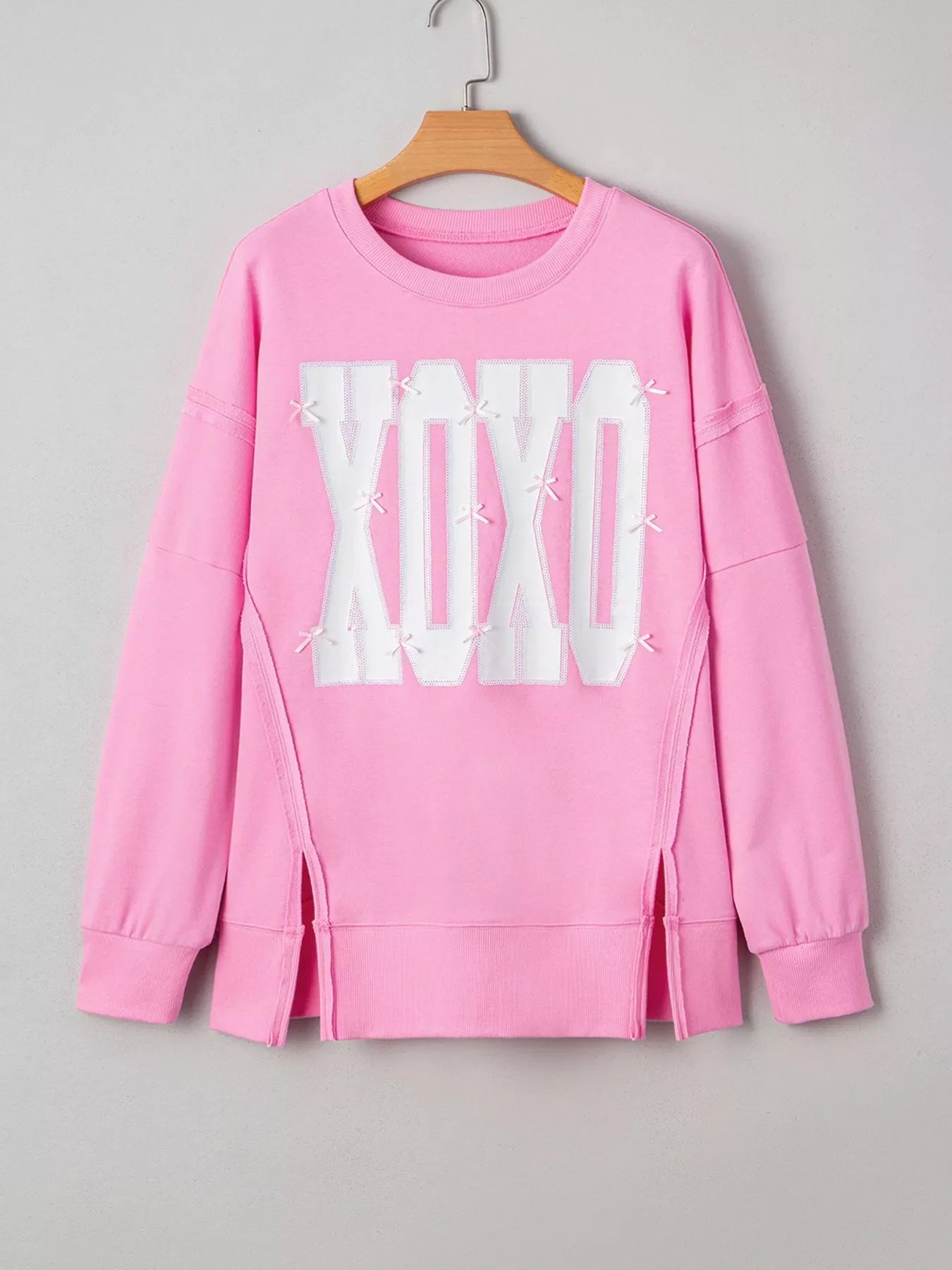 Sequin XOXO Letter Graphic Exposed Seam Baggy Sweatshirt