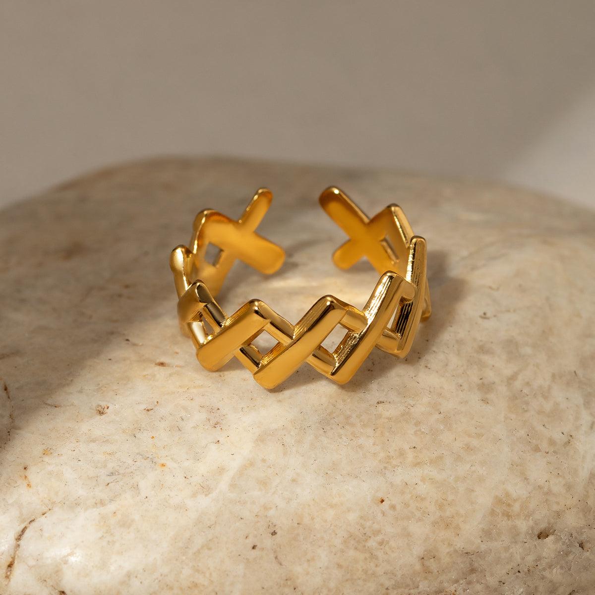 Stainless Steel Cutout Open Ring Gold One Size