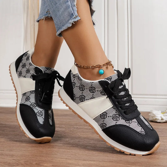 Floral Round Toe Flat Sneakers Black